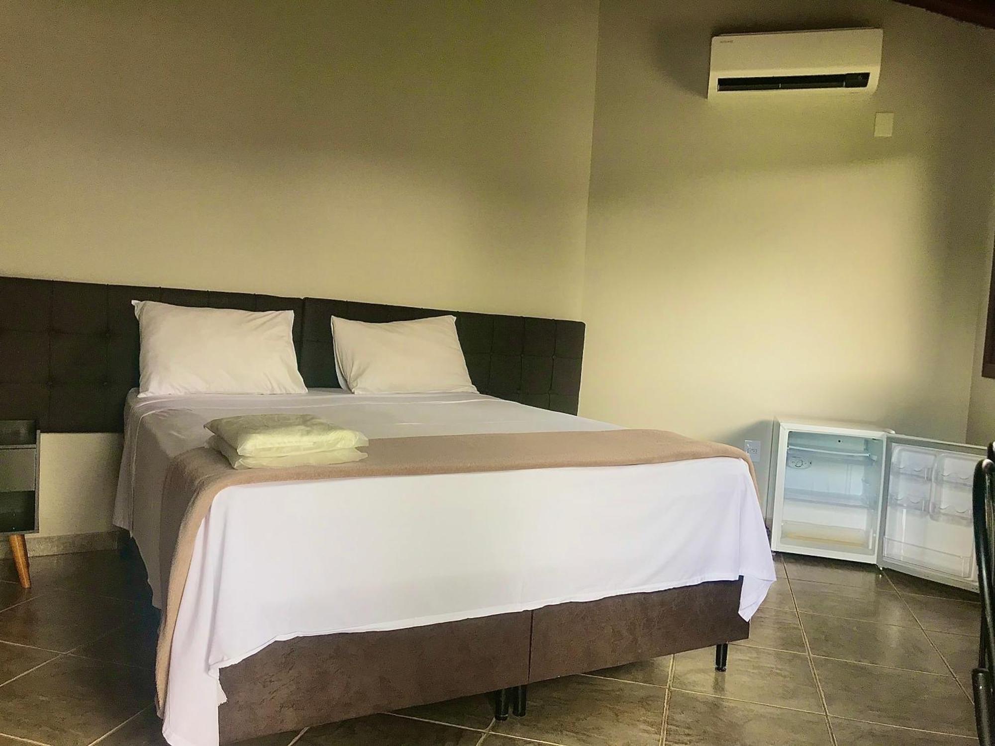 Pousada E Camping Recanto Da Praia Capitólio Extérieur photo